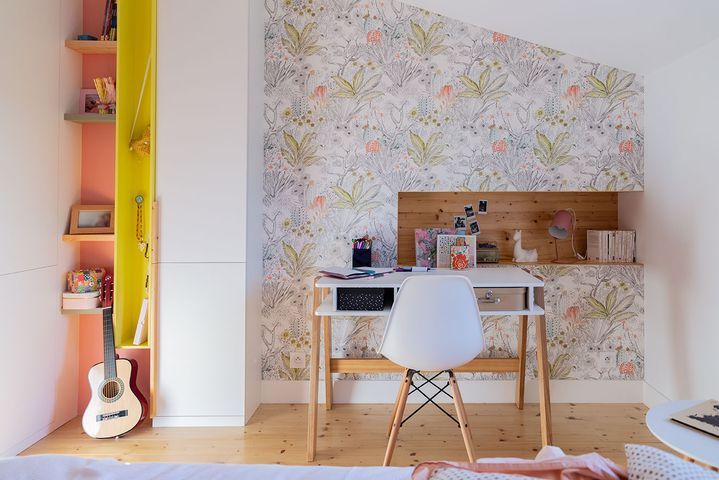 bureau-chambre-enfant---fleuri---couleur